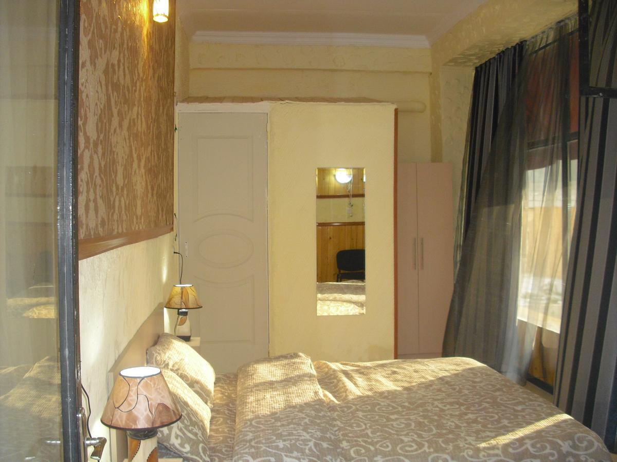 Guesthouse Star Georgia Tbilisi Bagian luar foto